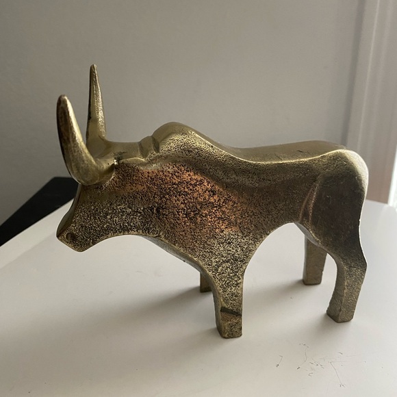 Metal brass gold tone Bull sculpture decor